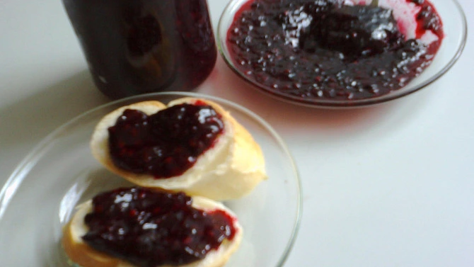 Blackberry jam on bread